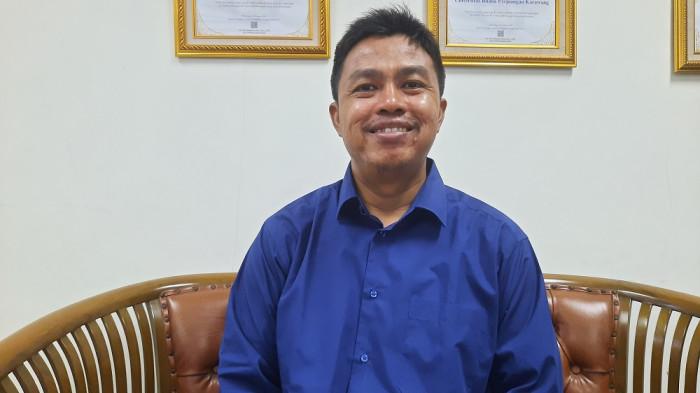 Geger,  Pegawai Warung Pecel Lele Jadi Profesor di UBP Karawang saat Usia 42 Tahun
