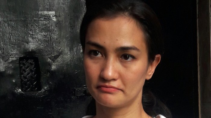 Demi Ibunya Jadi Tahanan Kota, Atiqah Hasiholan: Saya Jaminannya!