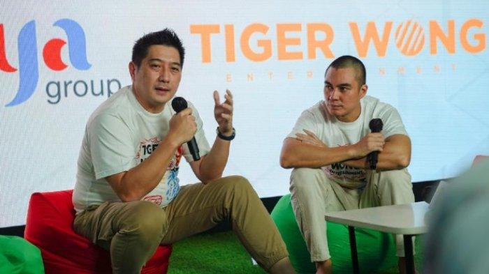 Baim Wong Garap Film 'Tamu Tak di Undang', Dibintangi Reza Rahadian dan Laura Basuki