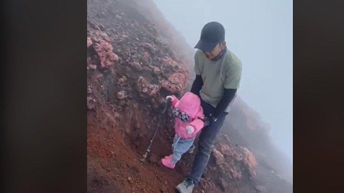 Demi Ajak Balitanya Sampai ke Puncak Gunung Kerinci, Ortu Ini Bohongi Petugas