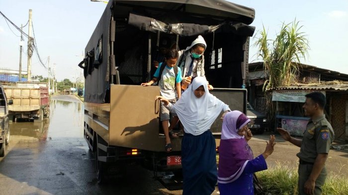Banjir di Tangerang, Akses Jalan Terputus