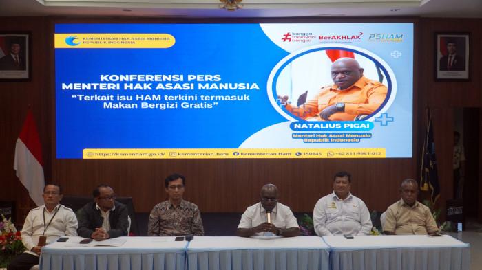 Foto-foto Menteri HAM Bandingkan Kasus MBG Indonesia Dengan Negara Maju - berhasil-saat.jpg