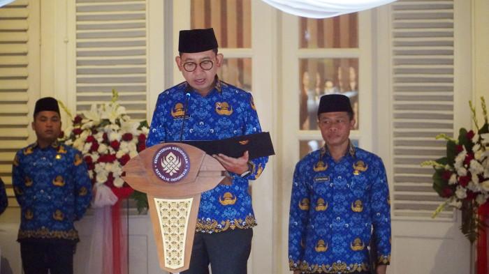 Foto-foto Fadli Zon Pimpin Upacara Peringatan Hari Sumpah Pemuda - berlanjut-pada.jpg