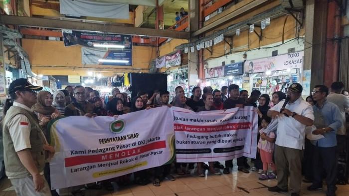 Pedagang Pasar Menolak Raperda KTR yang Melarang Penjualan Rokok, APPSI: Ini Penindasan