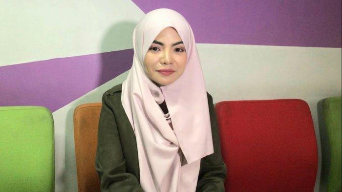 Biasanya Seksi Tapi Kini Berhijab, Female DJ Dinar Candy Ingin Tutup Aurat Selama Bulan Ramadan
