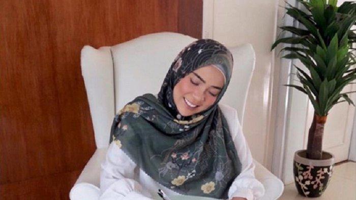 Divonis Sakit Sindrom Gangguan Haid, Fitri Tropika Akhirnya Berhasil Hamil Setelah 5 Tahun Nikah