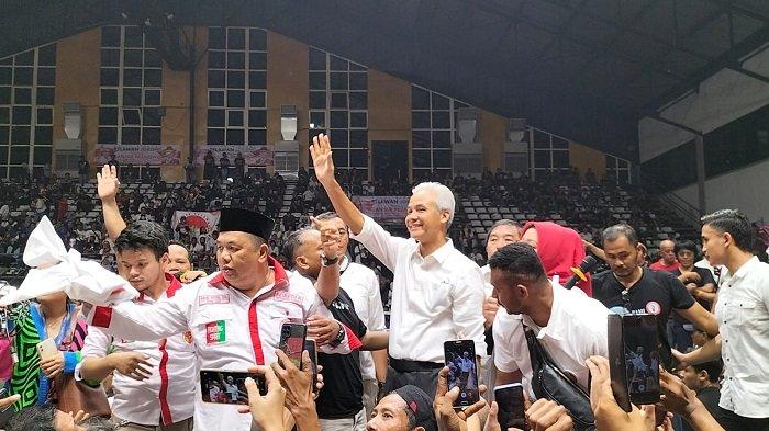 Butuh Bantuan di Pilpres 2024, Ganjar Pranowo Minta Maaf pada Relawan Jokowi karena Pernah Cuek