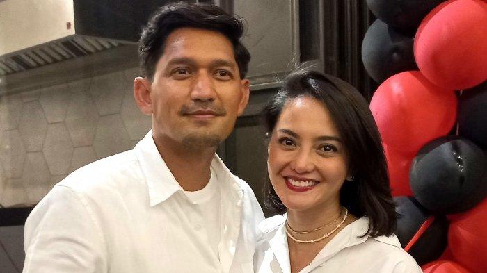 Semakin Mesra, Ririn Ekawati Beri Kado Mobil BMW pada Ibnu Jamil Saat Merayakan 2 Tahun Pernikahan