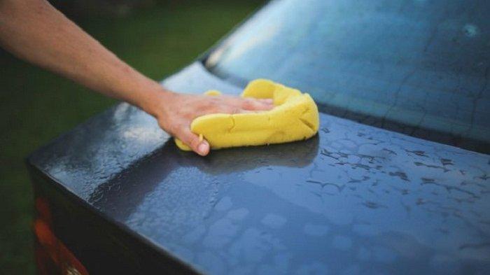 Jangan Malas Segera Cuci Mobil yang Kena Air Hujan, Kalau Ngga Ini Akibatnya
