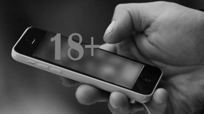 Biz yalangoch ayolga josuslik qildik BBW etuk swingerlar