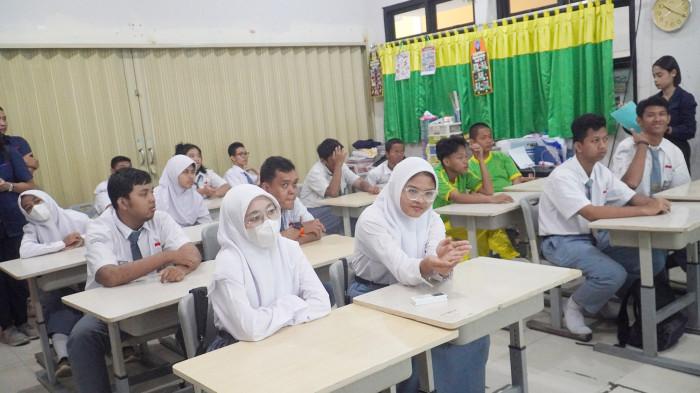 Foto-foto Warta Kota Mengajar Gelar Pelatihan Jurnalistik di SLBN 3 Jakarta - ini-didukung.jpg