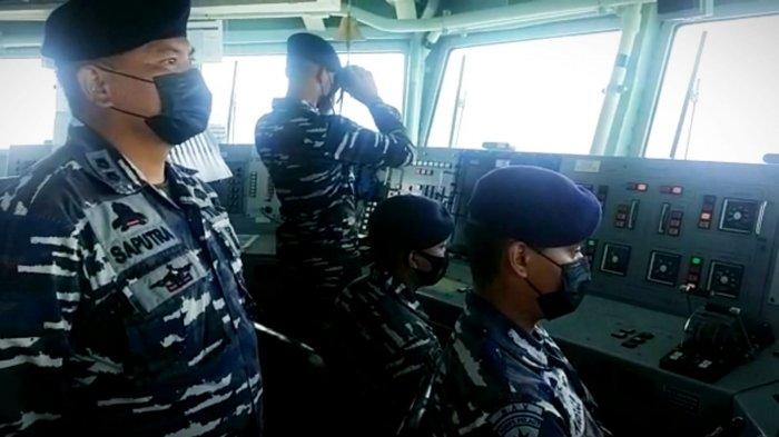Kapal Perang TNI AL Cari 56 Orang Hilang Dari 14 Kapal Nelayan Yang Tenggelam