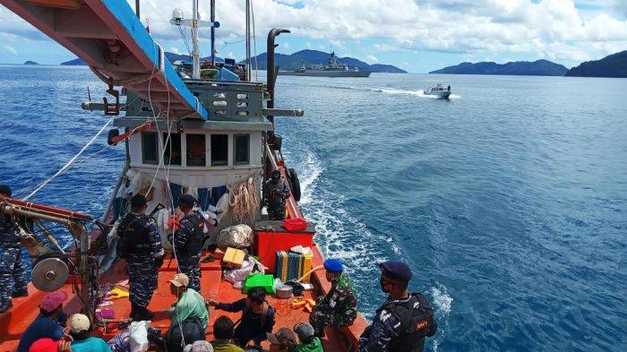 KRI Bung Tomo-357 Sergap Kapal Vietnam Ilegal
