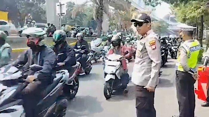 Kapolsek Setiabudi Sering Kena Makian hingga Dampratan Pengendara Saat Penutupan Jalan