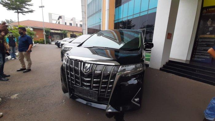 Diduga Bawa Kabur Mobil Milik Perusahaan, Seorang Mantan CEO Dipolisikan