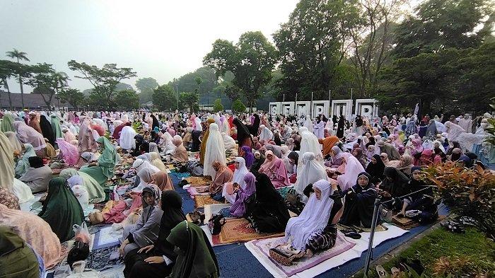 Bima Arya Hormati Warga Muhammadiyah Kota Bogor Salat Idulfitri di Lapangan Sempur Hari ini