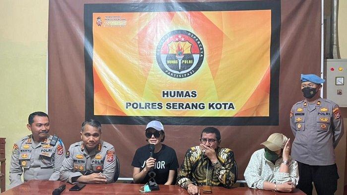 Nikita Mirzani Jadi Tersangka, Polresta Serang Kota Telah Mengirim Berkas Perkara ke Kejari Serang