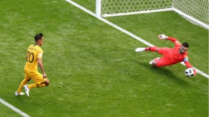 Penggunaan VAR Picu Kontroversi Setelah Penalti Perdana di Piala Dunia