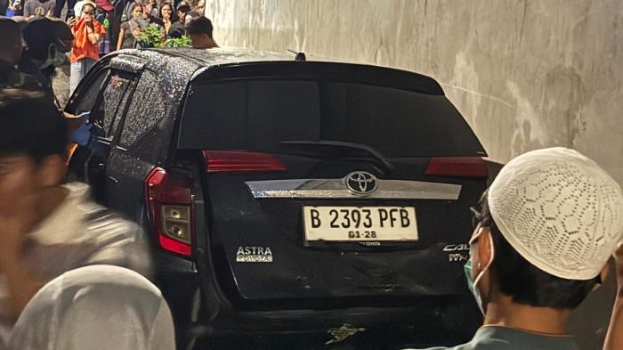 Sopir Taksi Daring Ditemukan Tewas dalam Mobil di Pasar Minggu, Jasad Sudah Bengkak