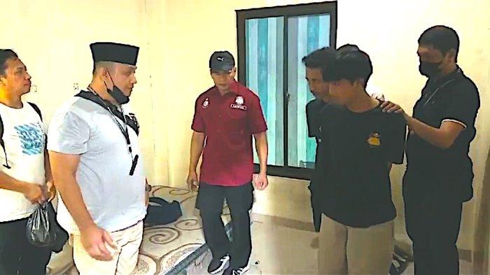 Produksi Narkoba Sintetis di Indekos, 3 Pengedar dan 1 Pengguna Diamankan Polsek Pesanggrahan
