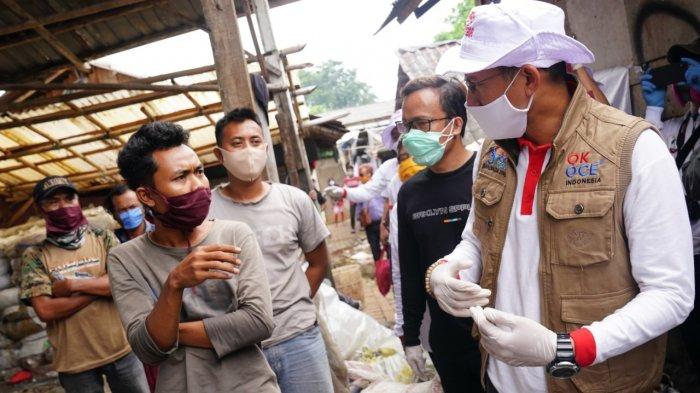 Peringati Hari Pendidikan Nasional, Sandiaga Uno Datangi Bantargebang Dengar Curhatan Anak Pemulung