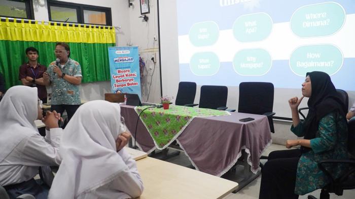 Foto-foto Warta Kota Mengajar Gelar Pelatihan Jurnalistik di SLBN 3 Jakarta - peserta-sekolah.jpg