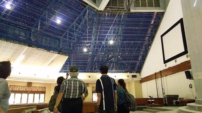Plafon Gereja Ambrol Saat Misa, Tim Renovasi Gereja Maria Kusuma Karmel Menduga Ini Penyebabnya