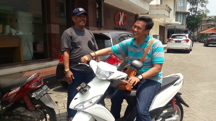 Jalan-jalan Naik Bajaj, Polisi Dijambret di Matraman