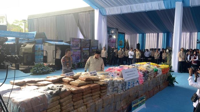Narkoba Makin Parah, Presiden Prabowo Pimpin Pemusnahan Barang Bukti di Mabes Polri
