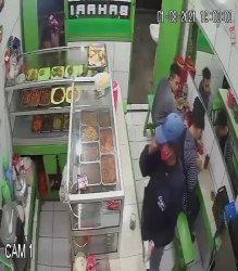Polisi Kantongi Identitas Anak Punk yang Memungli Pedagang dengan Mengaku Anggota Karang Taruna
