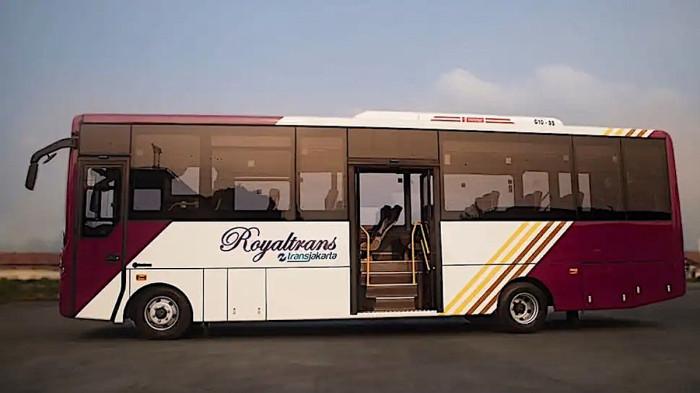 ROYALTRANS - Mulai pertengahan April 2026, seluruh rute Royaltrans resmi dilengkapi fitur pemesanan kursi (booking seat), sehingga penumpang kini tak perlu lagi berebut tempat duduk saat jam sibuk.