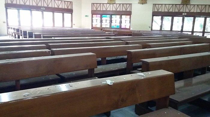 Plafon Gereja di Meruya Selatan Tiba-tiba Ambrol, Begini Detik-detik Kejadiannya