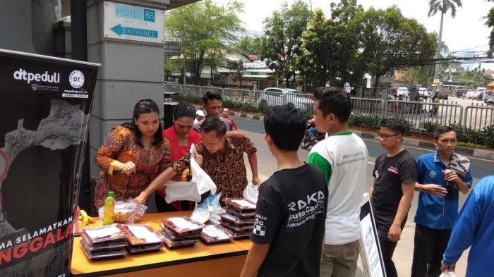 Peduli Korban Gempa Palu Donggala, Hotel 88 Tendean Berjualan Lunch Box