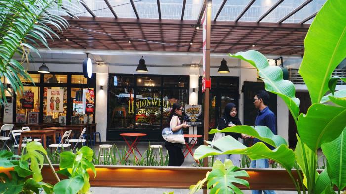 Foto-foto M Bloc Perkenalkan Wajah Baru yang Lebih Segar dan Inklusif - yang-menular.jpg