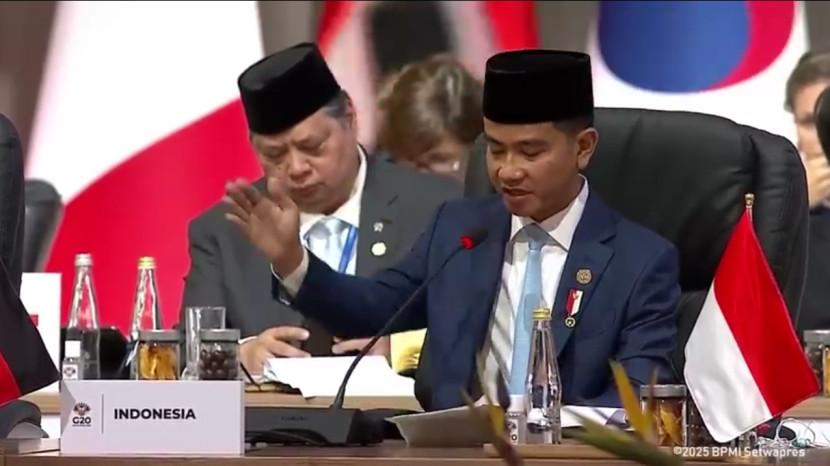 Disorot! Gerakan Tangan Gibran Saat Isi Pidato KTT G20 di Afrika Selatan