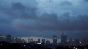 20160301jakarta-diperkirakan-masih-akan-diguyur-hujan_20160301_090227.jpg