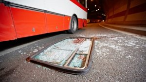 20181014-ilustrasi-kecelakaan-bus_20181014_034531.jpg