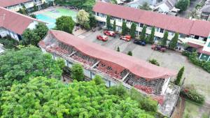 ATAP-SEKOLAH-RUNTUH.jpg