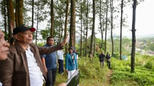 Agus-Jabo-tinjau-lokasi-pembangunan-Sekolah-Rakyat-permanen-di-Magelang.jpg
