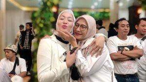 Angelina-Sondakh-bersama-istri-Anas-Urbaningrum-Athiyyah-Laila.jpg