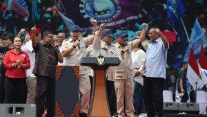 Angga-Raka-Prabowo-turut-mendampingi-Prabowo-Subianto-di-Monas.jpg