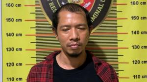 Asep-Ari-Saputra-36-pelaku-pembunuhan-Hendrik-Jeffre-53-di-Bidara-Cina-Jatinegara-Jaktim.jpg