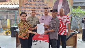 BANTUAN-SOSIAL-Anggota-DPRD-DKI-Jakarta-dari-Komisi-E-Farah-Savira.jpg