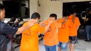 BEGAL-NYAMAR-MATEL-Polres-Metro-Bekasi-membongkar-komplotan-begal-ya.jpg