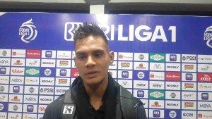 Bek-Persita-Christian-Mangaron-Rontini-menjadi-mualaf.jpg