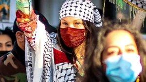 Bella-Hadid-gelar-aksi-bela-Palestina-pada-Mei-2021.jpg