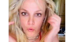 Britney-Spears-unggah-video-memakai-bikini-seksi.jpg