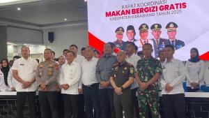 Bupati-Karawang-Aep-Syaepuloh-rapat-koordinasi-MBG-pada-Rabu-1102025.jpg