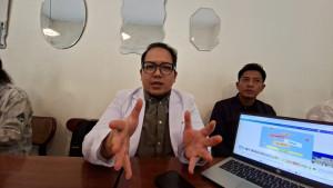 Dokter-Spesialis-Bedah-Plastik-Eka-Hospital-Depok.jpg
