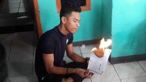 Fahmi-yang-viral-ditinggal-istri-yang-baru-sehari-dinikahi-di-Desa-Mekarsari.jpg